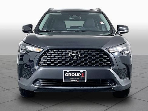 Used 2024 Toyota Corolla Cross LE FWD image 4