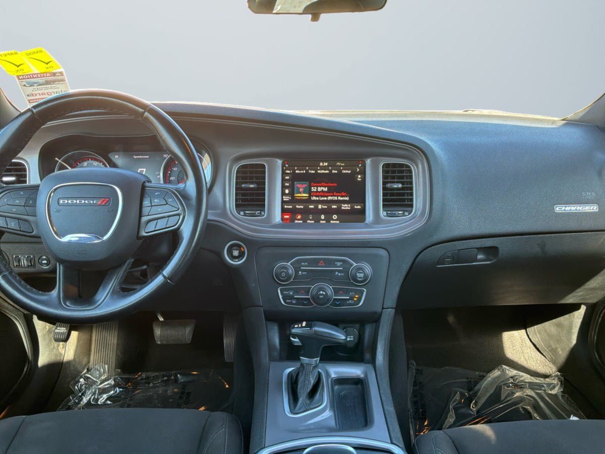 Used 2023 Dodge Charger SXT RWD image 10