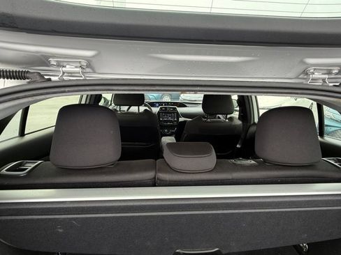 Used 2022 Toyota Prius LE image 21