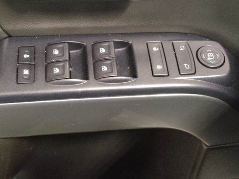 Used 2018 Chevrolet Silverado 1500 LT w/ All Star Edition AWD/4WD image 27
