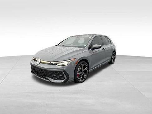 Used 2025 Volkswagen GTI SE image 3