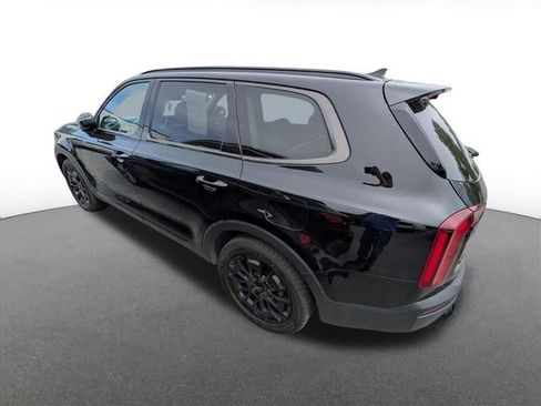 Used 2022 Kia Telluride EX w/ EX Premium Package AWD/4WD image 2