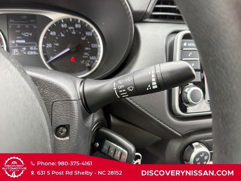 Certified 2022 Nissan Versa S image 24