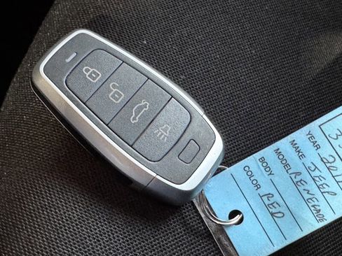 Used 2019 Jeep Renegade Latitude image 28