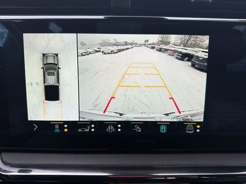 Used 2022 GMC Sierra 1500 AT4 w/ Technology Package AWD/4WD image 33