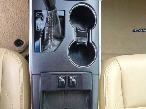 Used 2017 Toyota Camry XLE image 17