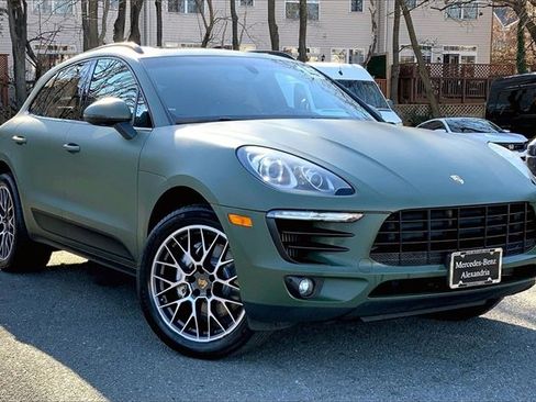 Used 2015 Porsche Macan S image 1