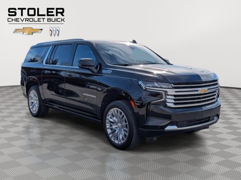 Used 2023 Chevrolet Suburban High Country w/ Advanced Technology Package image 7