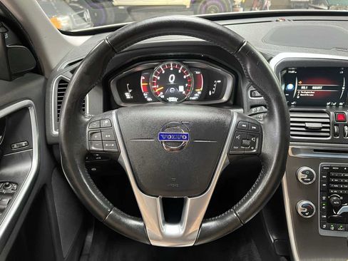 Used 2016 Volvo XC60 T6 Platinum AWD/4WD image 10