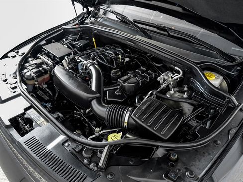 Used 2024 Dodge Durango SXT w/ SXT Blacktop Group image 50