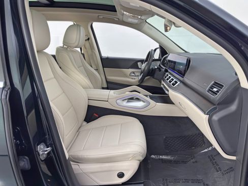 Used 2020 Mercedes-Benz GLS 450 4MATIC w/ Convenience Package image 16