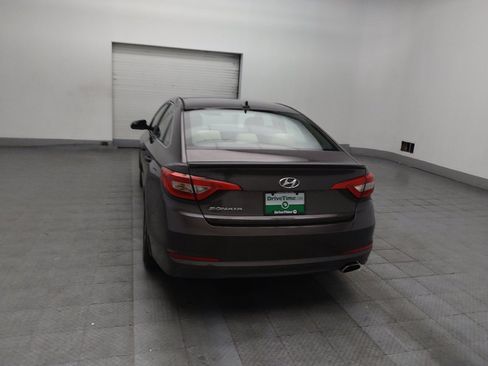 Used 2015 Hyundai Sonata SE w/ Winter Package FWD image 6