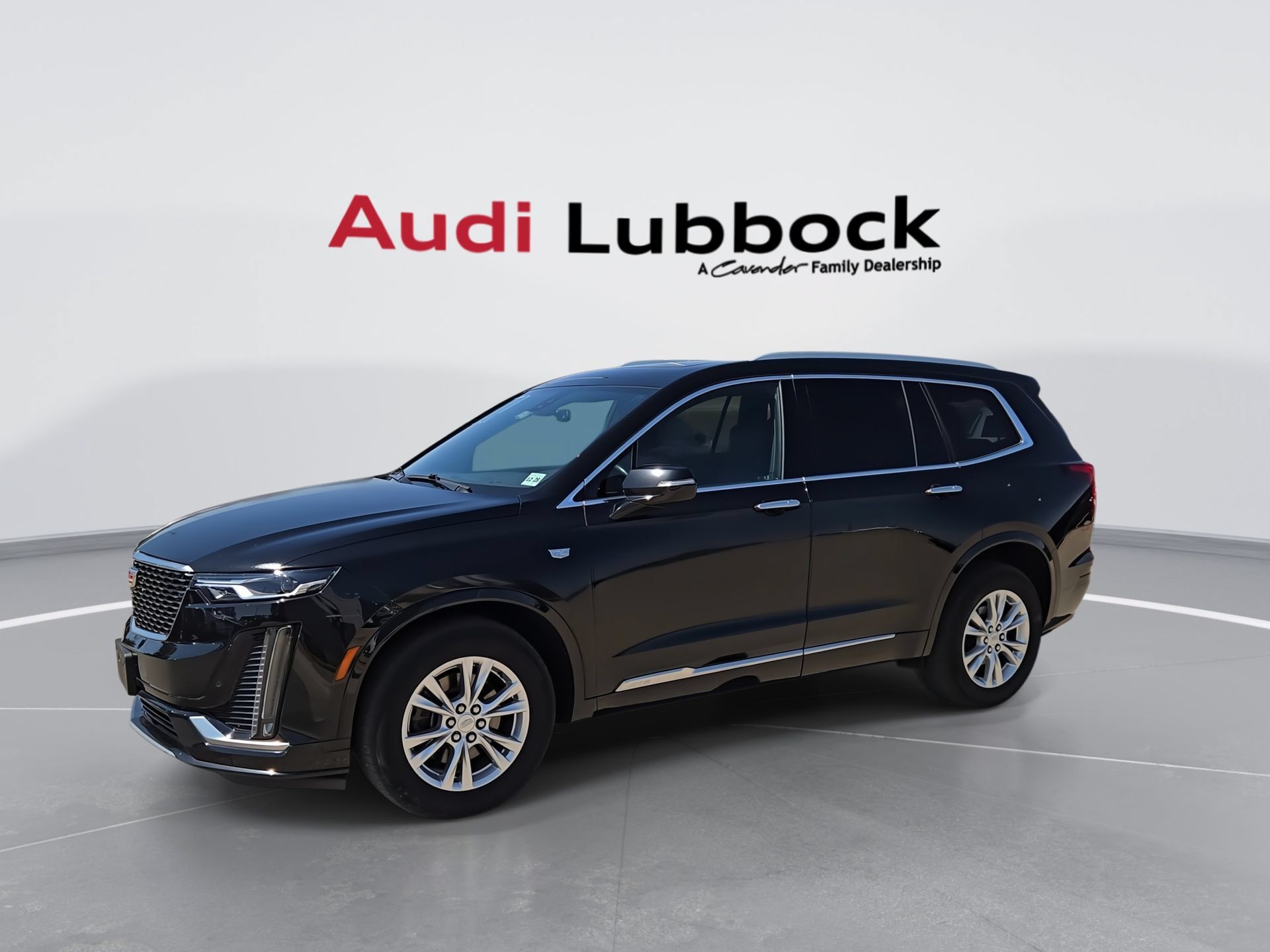 Used 2024 Cadillac XT6 Luxury AWD/4WD image 5