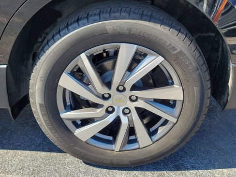 Used 2024 Chevrolet Equinox Premier FWD image 9