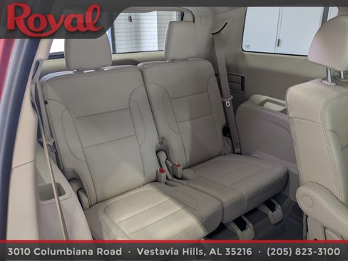 Used 2021 GMC Acadia Denali w/ Denali Ultimate Package AWD/4WD image 12