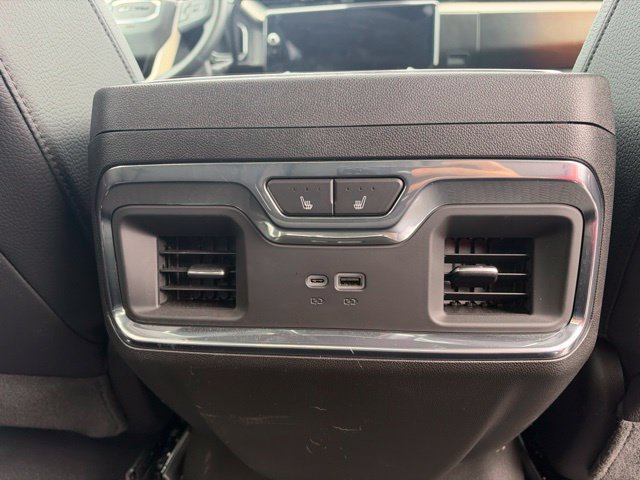 Used 2025 GMC Sierra 2500 Denali w/ Denali Reserve Package AWD/4WD image 17
