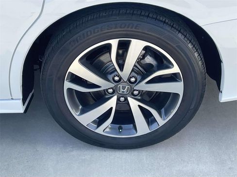 Used 2022 Honda Odyssey Touring image 12