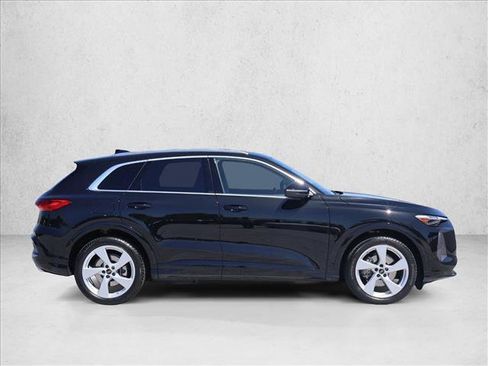 Used 2025 Audi Q5 Prestige AWD/4WD image 4