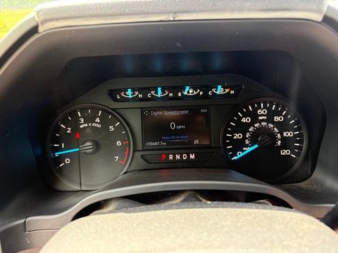 Used 2018 Ford F150 XL w/ Equipment Group 101A Mid AWD/4WD image 17