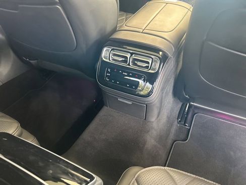 Used 2023 Mercedes-Benz S 580 4MATIC Sedan image 32