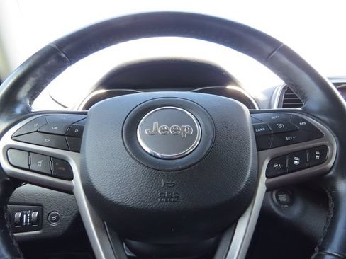 Used 2021 Jeep Cherokee Limited AWD/4WD image 16