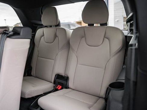 New 2026 Volvo XC90 B6 Plus w/ Protection Package Premier AWD/4WD image 33