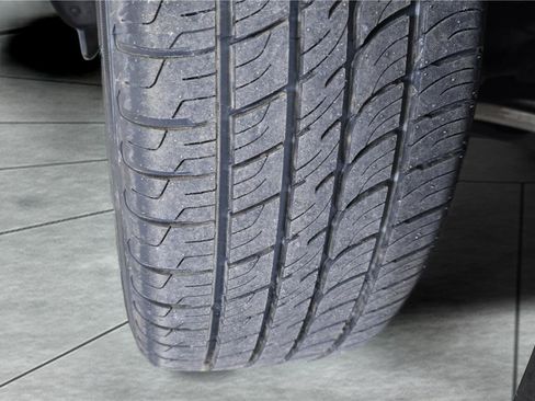 Used 2023 Buick Envision Avenir AWD/4WD image 33