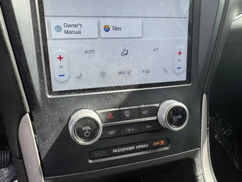 Used 2022 Ford Edge SEL image 30