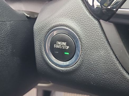 Used 2020 Buick Envision Essence FWD image 18