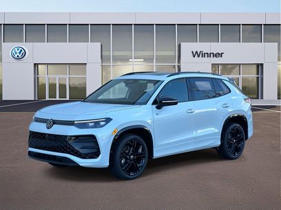 New 2025 Volkswagen Tiguan SE R-Line