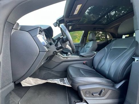 Used 2019 Audi Q8 Premium w/ Convenience Package AWD/4WD image 42