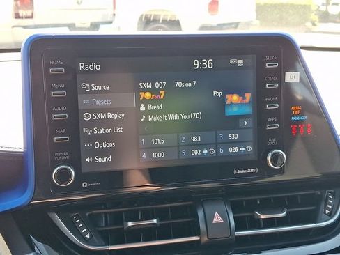 Used 2022 Toyota C-HR XLE FWD image 18