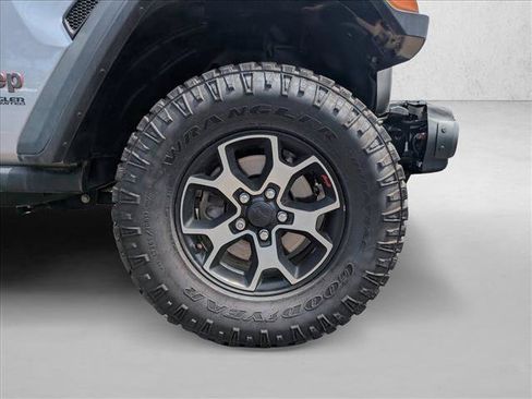 Used 2019 Jeep Wrangler Unlimited Rubicon w/ Dual Top Group AWD/4WD image 24