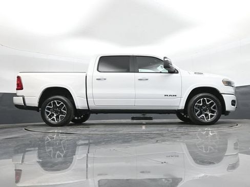 Used 2025 RAM 1500 Laramie AWD/4WD image 39