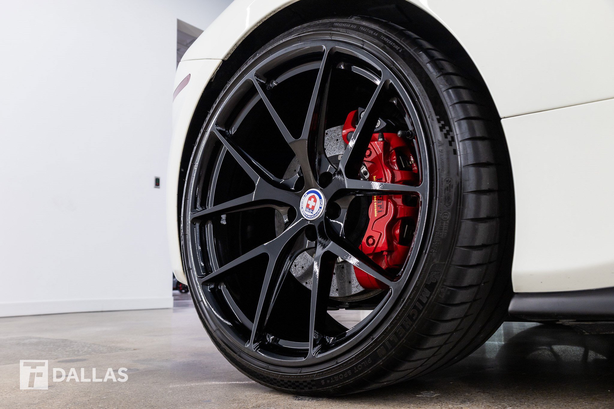 Used 2017 Ferrari 488 GTB RWD image 22