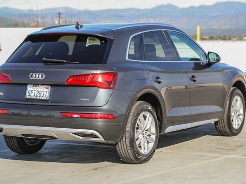 Used 2020 Audi Q5 2.0T Premium w/ Convenience Package image 5