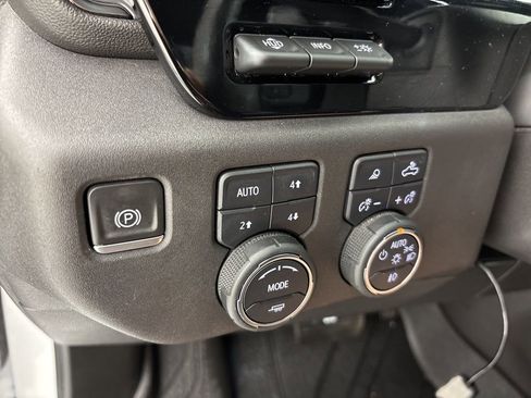 Used 2024 Chevrolet Silverado 1500 ZR2 w/ Technology Package AWD/4WD image 45