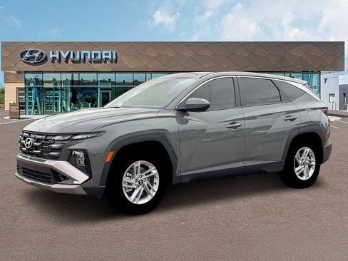 New 2026 Hyundai Tucson SE image 2