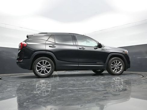 Used 2024 GMC Terrain SLT AWD/4WD image 46