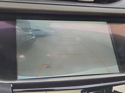 Used 2018 Cadillac XT5 Luxury w/ Driver Awareness Package AWD/4WD image 22