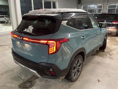 Certified 2024 Kia Seltos S image 2