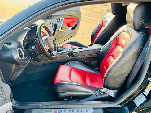 Used 2016 Chevrolet Camaro SS image 43
