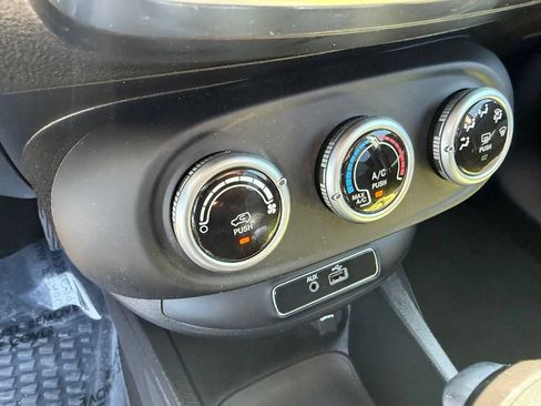Used 2016 FIAT 500X Easy w/ Mopar Adventure Package AWD/4WD image 31