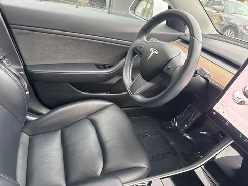 Used 2018 Tesla Model 3 Long Range image 23