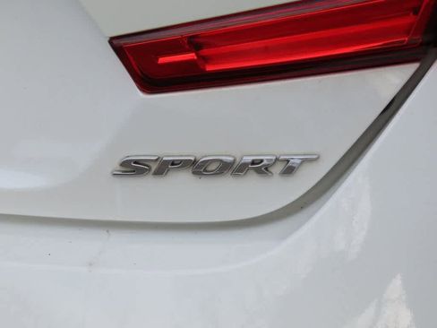 Used 2019 Honda Accord Sport image 8