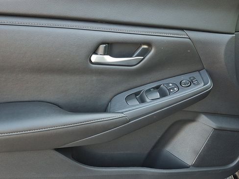 Certified 2025 Nissan Sentra SV w/ All-Weather Package FWD image 13