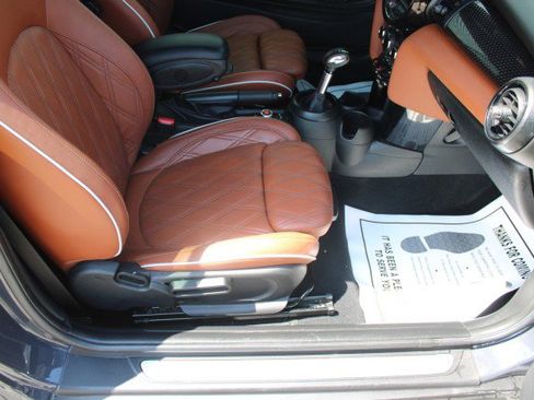 Used 2019 MINI Cooper S w/ Signature Upholstery Package FWD image 9