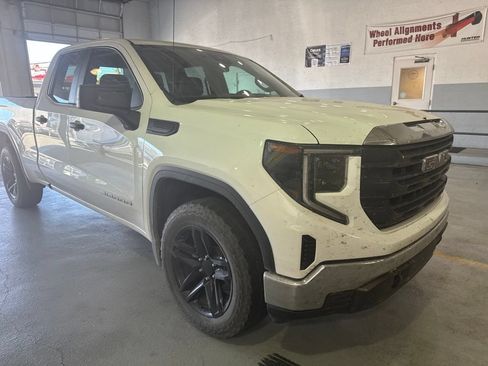 Used 2022 GMC Sierra 1500 Pro w/ Pro Value Package AWD/4WD image 8