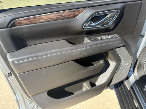 Used 2023 Chevrolet Tahoe LT w/ Luxury Package image 33