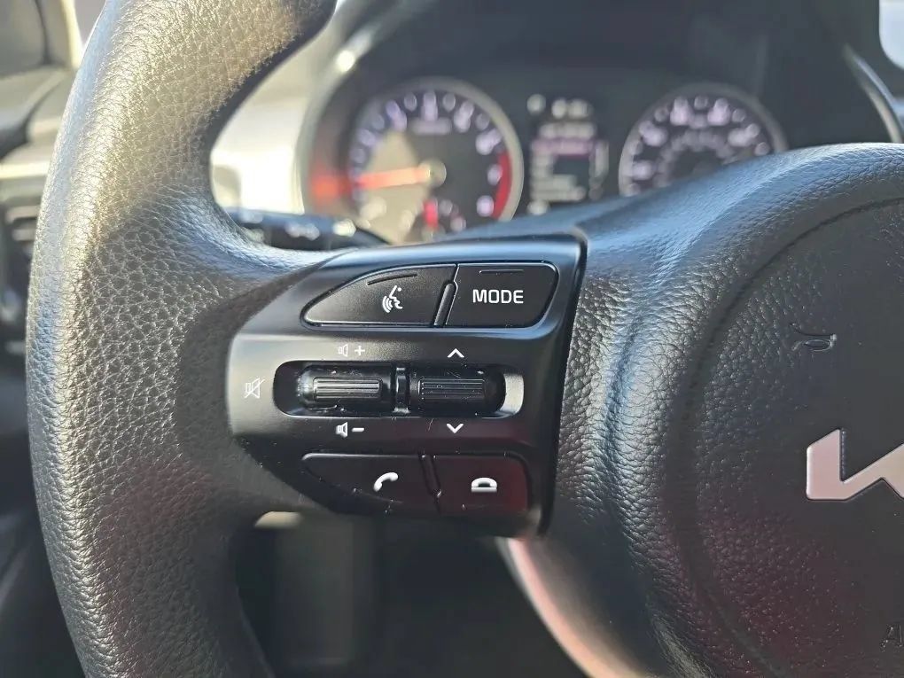 Used 2023 Kia Rio S w/ Technology Package FWD image 17